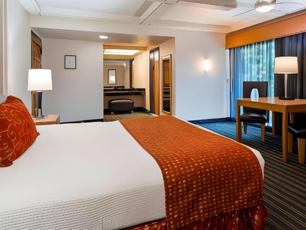 Best Western Pine Tree Motel image 26